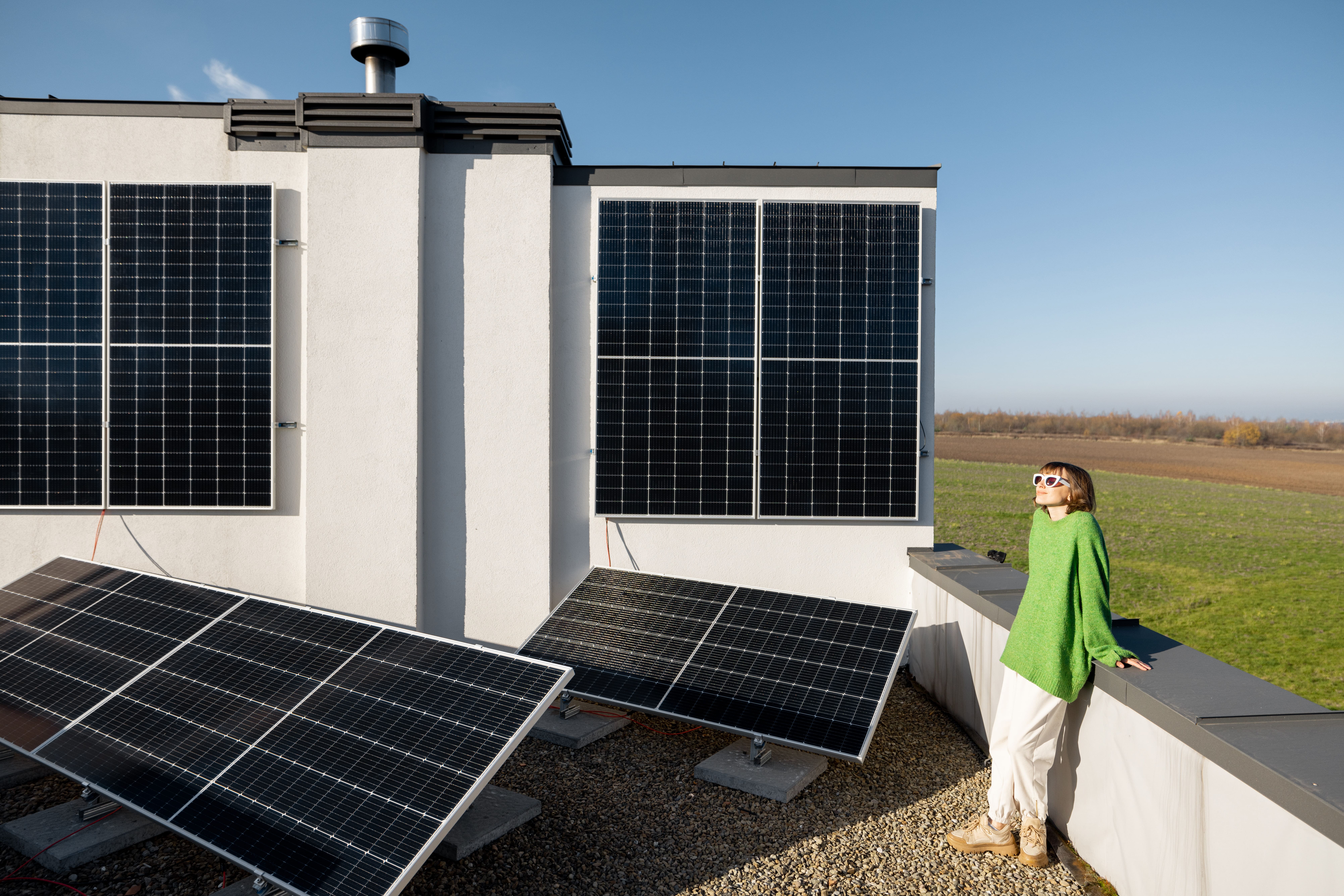 Batteries Solar Revolt ou batteries EcoFlow ? 10 Installation sur toit